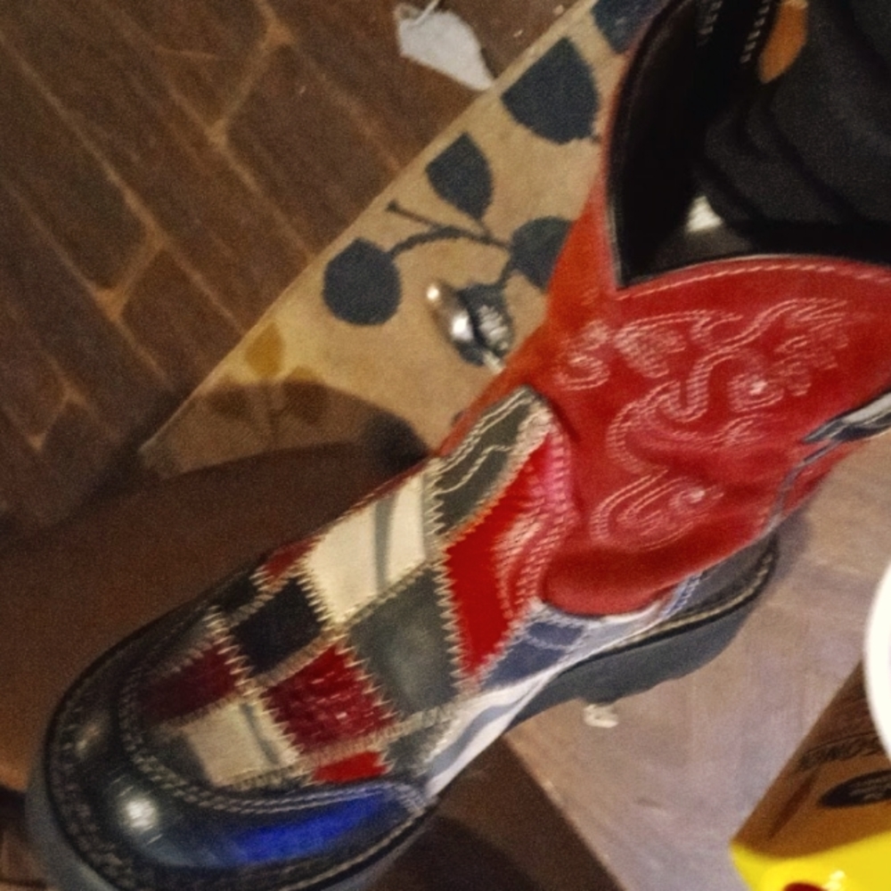 Fat baby Ariat boots